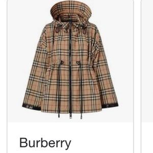BURBERRY WOMEN RAINCOAT VINTAGE